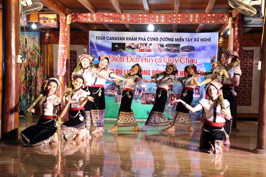 Khi hợp tác xã tham gia làm du lịch 