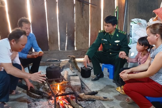 Vận động học sinh có ý định bỏ học trở lại trường sau Tết