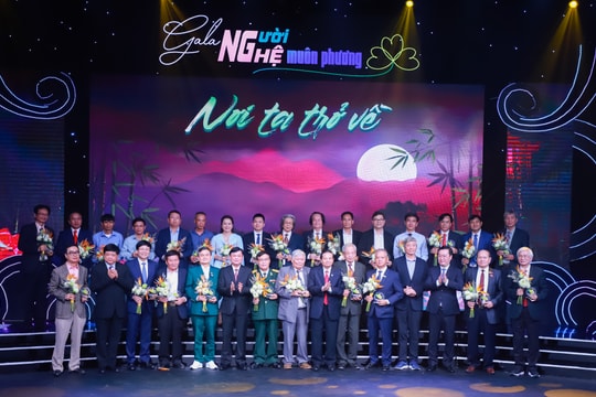 Sâu lắng Gala 'Người Nghệ muôn phương - Nơi ta trở về'