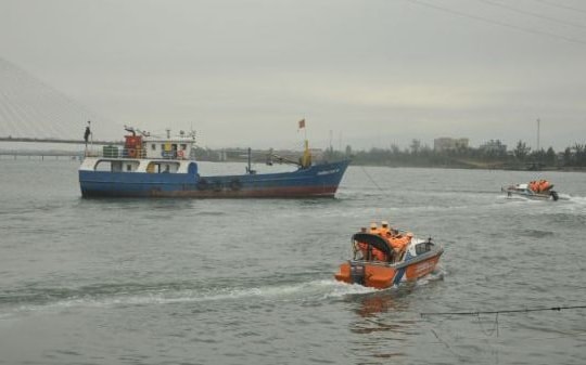 Khung hình phạt đối với tội đưa vào sử dụng phương tiện giao thông đường thủy không bảo đảm an toàn