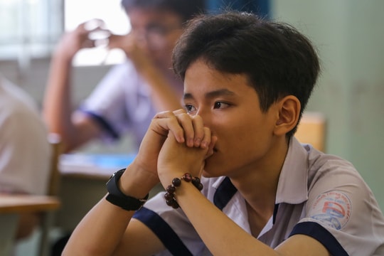 Bộ Giáo dục yêu cầu dừng tuyển thẳng lớp 10 bằng IELTS