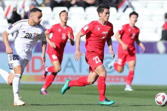 Chuyện kiểm soát bóng của các huấn luyện viên ngoại