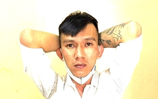 Tóm kẻ trốn truy nã chuẩn bị vượt biên qua Campuchia