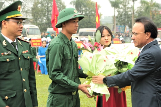 Các địa phương ở Nghệ An hoàn thành xuất sắc nhiệm vụ giao, nhận quân năm 2024