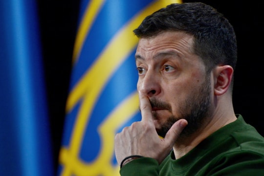 Tổng thống Ukraine nghi ngờ Nga có gián điệp ở các vị trí cấp cao