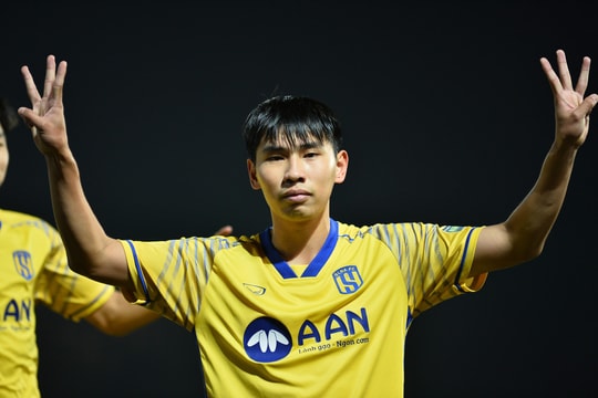 Sông Lam Nghệ An chia điểm với Hải Phòng trên sân Lạch Tray