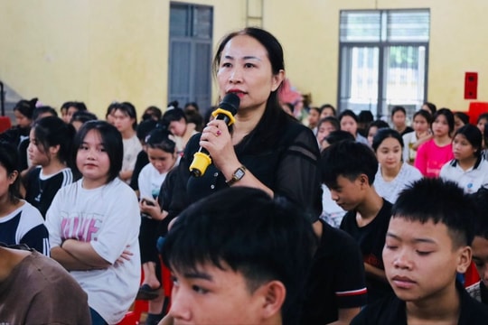 Phòng chống tảo hôn để không còn... những tiếng ru buồn