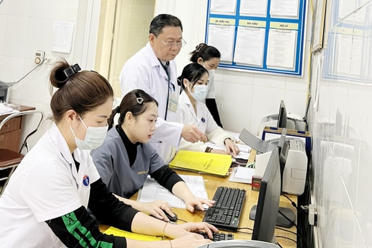 Vị bác sĩ tâm huyết với sự nghiệp y tế ở miền núi