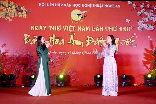 Ngày thơ Việt Nam lần thứ 22 tại Nghệ An với chủ đề 'Bản hoà âm đất nước'