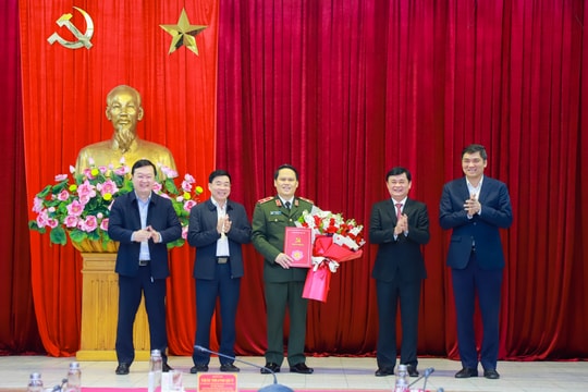 Công bố Quyết định của Ban Bí thư chỉ định Thiếu tướng Bùi Quang Thanh - Giám đốc Công an tỉnh tham gia Ban Thường vụ Tỉnh ủy Nghệ An