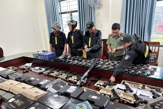 Phát hiện đối tượng mua, bán vũ khí quân dụng trên không gian mạng