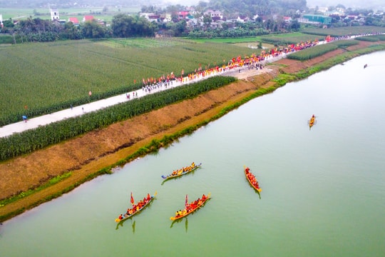 Tái hiện màn rước kiệu Uy Minh Vương Lý Nhật Quang về chùa Bà Bụt