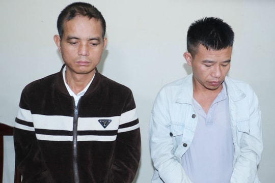 Bắt 2 đối tượng, thu giữ 15 bánh hêrôin