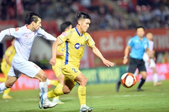 Kịch tính vòng 11 V-League 2023/2024