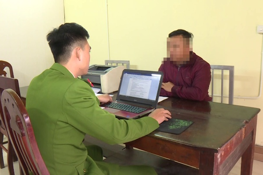 Video: Xử phạt 2,5 triệu đồng đối tượng trộm cắp tài sản tại Đền ông Hoàng Mười