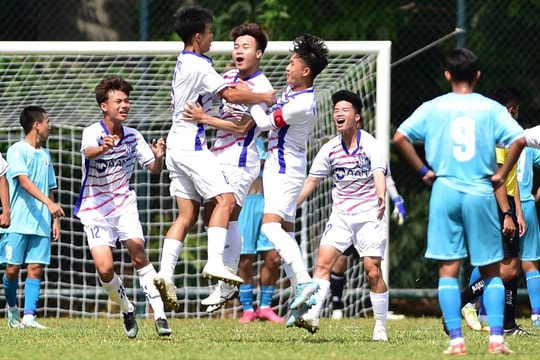 Nguyễn Quang Vinh - 'vũ khí hạng nặng' của huấn luyện viên Huy Hoàng