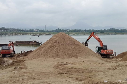 Thủ tướng trả lời chất vấn về giải pháp sử dụng cát nhân tạo thay thế cát tự nhiên