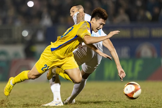 Dư âm trận thua đáng tiếc của Sông Lam Nghệ An trước Câu lạc bộ Thép Xanh Nam Định