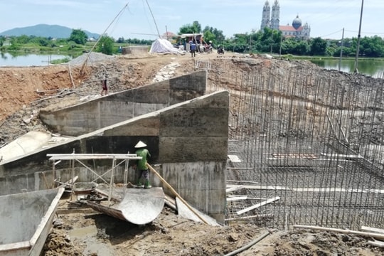 Người phạm tội vi phạm quy định về đầu tư công trình xây dựng gây hậu quả nghiêm trọng bị truy cứu trách nhiệm hình sự như thế nào?