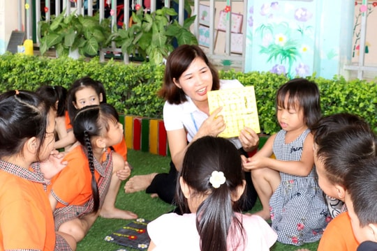 Giáo viên mầm non cần được xem là nghề 'nặng nhọc, độc hại'