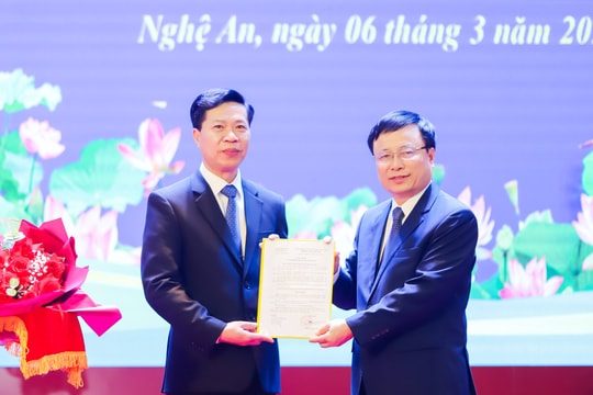 Công bố Quyết định bổ nhiệm Phó Hiệu trưởng Trường Đại học Y khoa Vinh