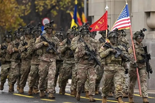 Pháp tiếp tục cung cấp viện trợ cho Kiev, Mỹ khẳng định không điều quân tới Ukraine