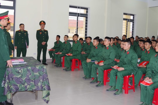 Bộ Tư lệnh Quân khu 4 kiểm tra huấn luyện, sẵn sàng chiến đấu tại Trung đoàn 764