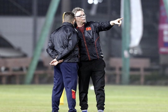 Tuyển Việt Nam đấu Indonesia: Đòn đau liệu có nhớ lâu; Tuấn Anh gia nhập Nam Định?