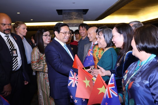 Thủ tướng Phạm Minh Chính tới Auckland, thăm chính thức New Zealand