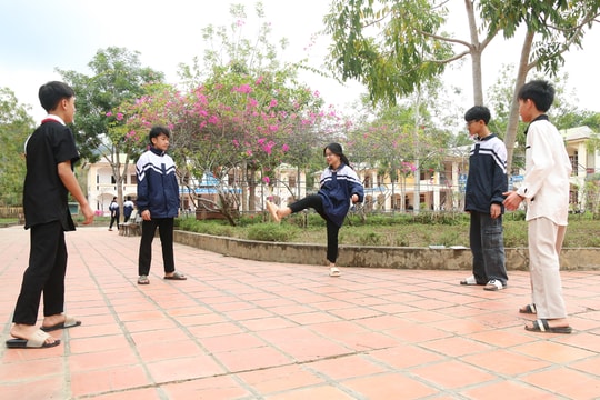 Ngôi trường vùng cao Nghệ An có 2 thủ khoa trong Kỳ thi học sinh giỏi tỉnh lớp 9 