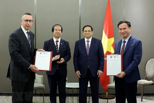 Trường Đại học Vinh trao đổi thoả thuận hợp tác với Đại học Waikato, New Zealand 