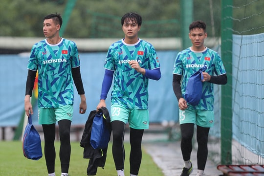Huấn luyện viên Troussier triệu tập 3 cầu thủ Sông Lam Nghệ An lên đội tuyển U23 Việt Nam