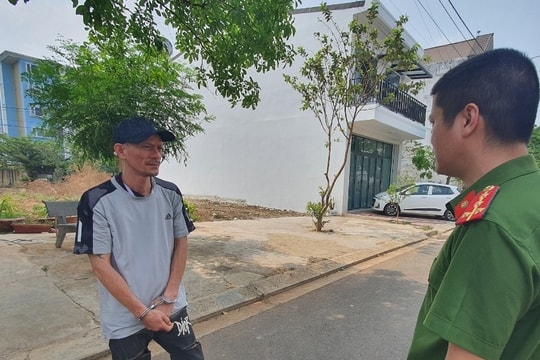 Chân tướng đối tượng chuyên dùng gạch đập kính ô tô để trộm cắp