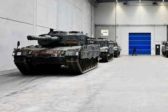 Cuộc chiến Ukraine đang thay đổi hoạt động mua bán vũ khí trên toàn cầu