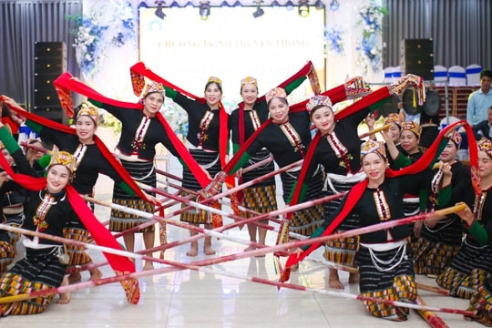 Giao lưu dân số 'Tình ca miền biên giới'