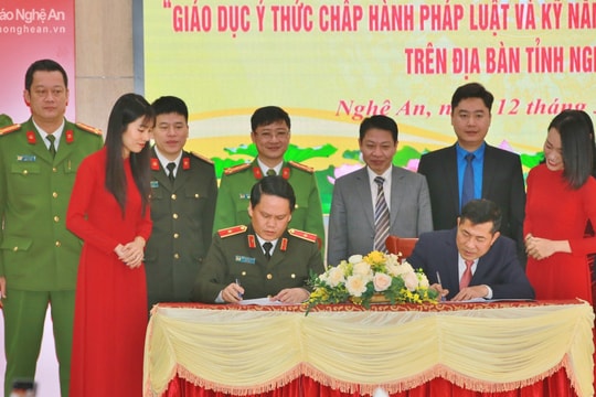 Nghệ An triển khai mô hình 'Giáo dục ý thức chấp hành pháp luật và kỹ năng sống trong các trường học'