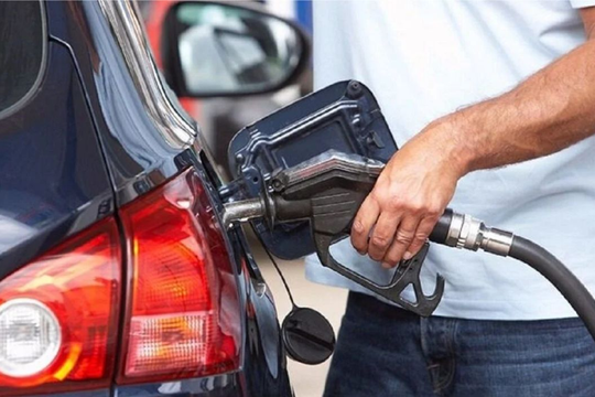 Những lý do khiến ô tô cũ 'ngốn' nhiều xăng 