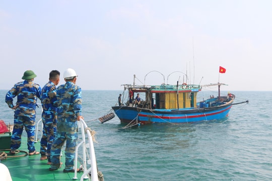 Thêm 13 tàu của ngư dân Nghệ An bị xử phạt vì mất tín hiệu giám sát hành trình khi đánh bắt