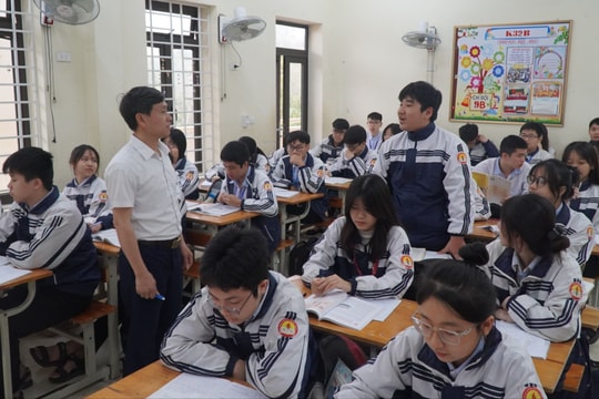 Thủ khoa lớp 9 môn Hóa học chia sẻ bí quyết tự học