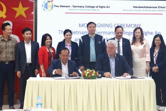 Ký kết song phương về đào tạo nghề giữa Trường Cao đẳng Việt - Đức và thành phố Erfurt, Cộng hòa Liên bang Đức
