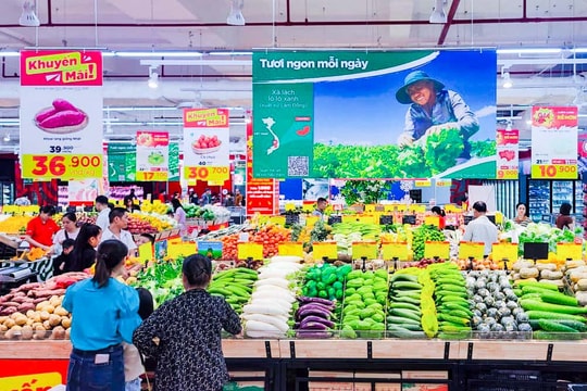 Nguồn cung gián đoạn, giá rau xanh tăng mạnh