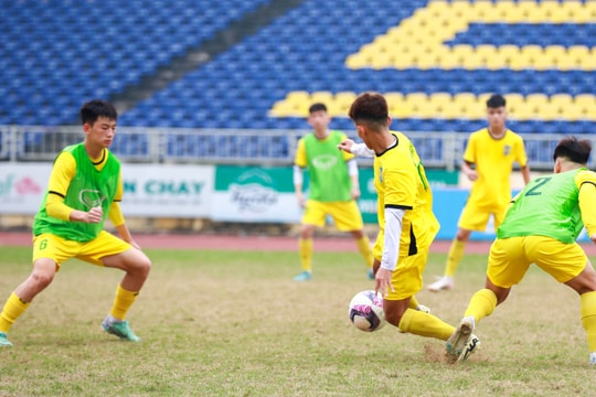 U17 Sông Lam Nghệ An nằm chung bảng với kỳ phùng địch thủ PVF tại VCK U17 Quốc gia