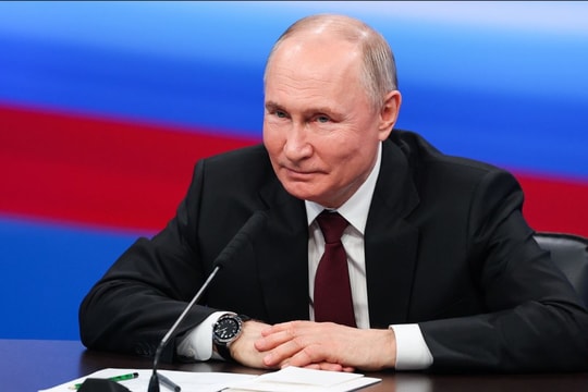 Tổng thống Vladimir Putin tái đắc cử với tỷ lệ cử tri bầu cử cao nhất trong lịch sử 