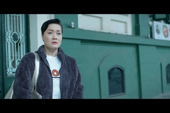 Vân Dung bị khán giả trách: Tại sao có thể đóng vai 'rẻ tiền' như thế