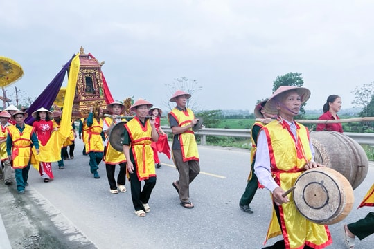 Khai mạc Lễ hội Đền Bạch Mã năm 2024