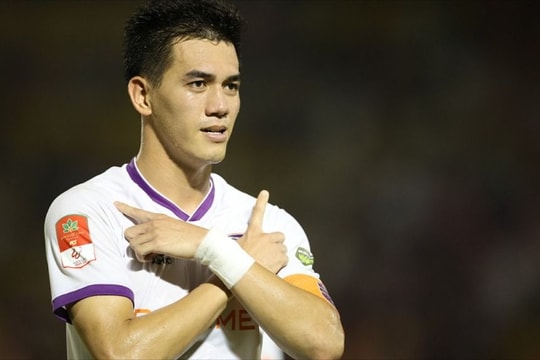 Báo Indonesia cảnh báo đội nhà về Tiến Linh; Ronaldo và Messi bị loại khỏi đội tuyển quốc gia