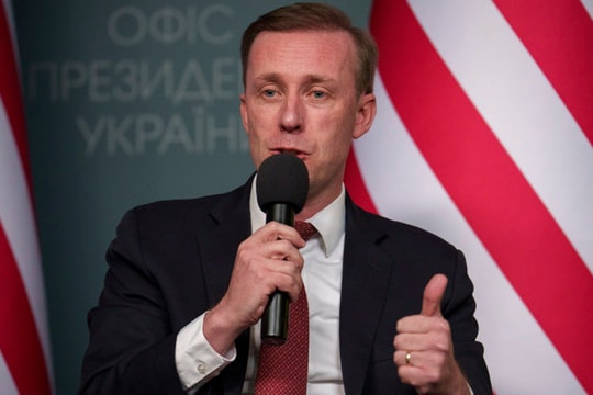 Nhà Trắng không thể dự đoán thời điểm Quốc hội Mỹ thông qua gói viện trợ Ukraine