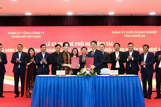 Đảng ủy Tổng công ty Hàng hải Việt Nam và Đảng ủy khối Doanh nghiệp tỉnh Nghệ An ký kết Quy chế phối hợp