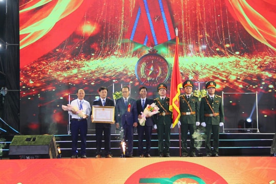 Xã Thanh Liên đón nhận Huân chương Lao động hạng Ba và xã đạt chuẩn nông thôn mới nâng cao