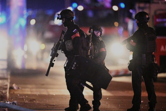 Cựu cố vấn Lầu Năm Góc cho rằng tình báo phương Tây có thể liên quan đến vụ tấn công khủng bố ở Nga 